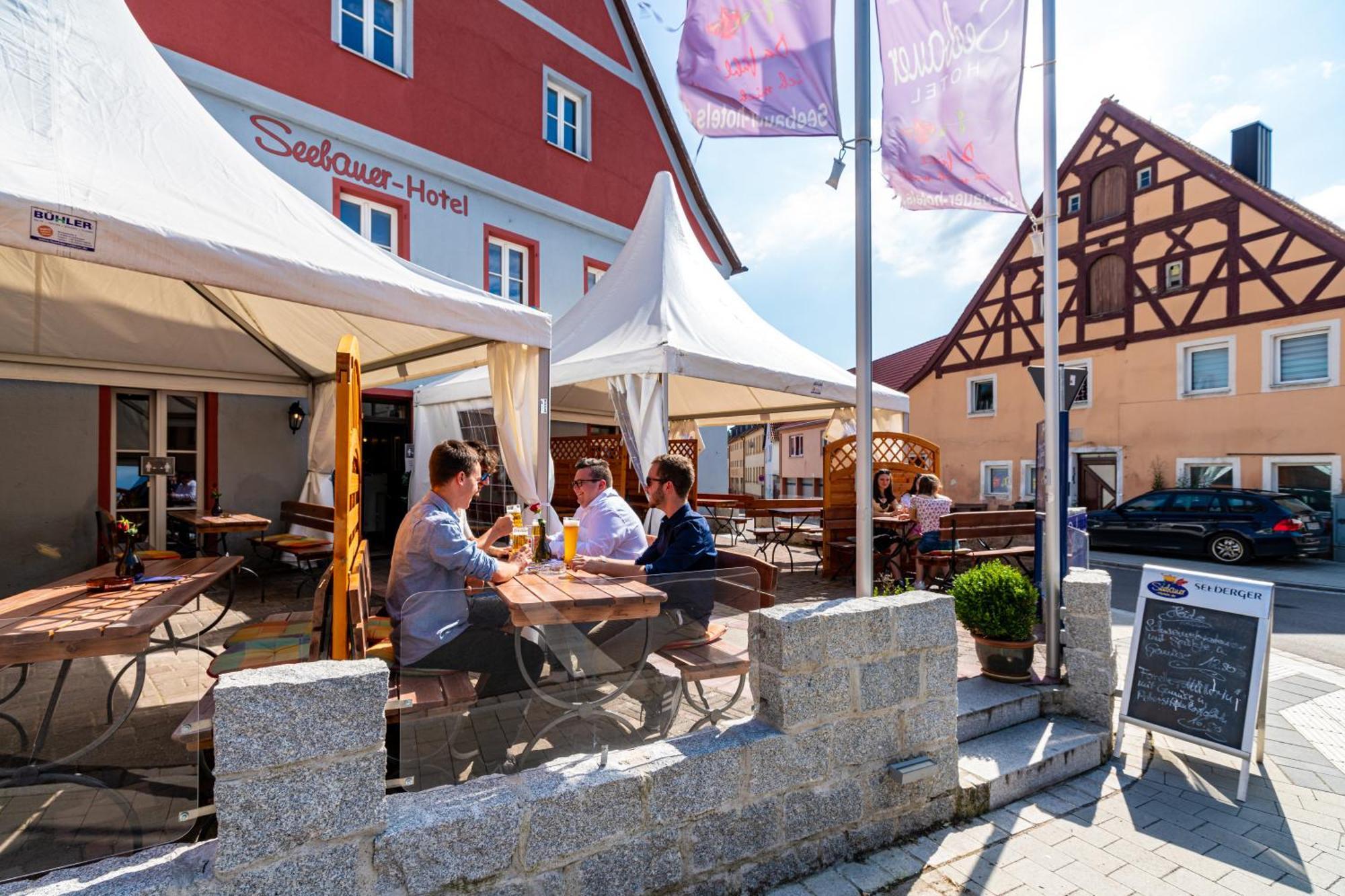 Seebauer-Hotel Die Ente von Wassertrüdingen Exterior foto